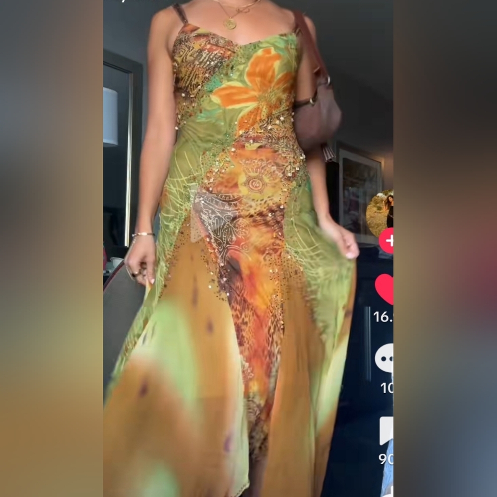 ISO SUE WONG DRESS! *** Do Not Buy, Its An In Search Of Post - Picture 1 of 5